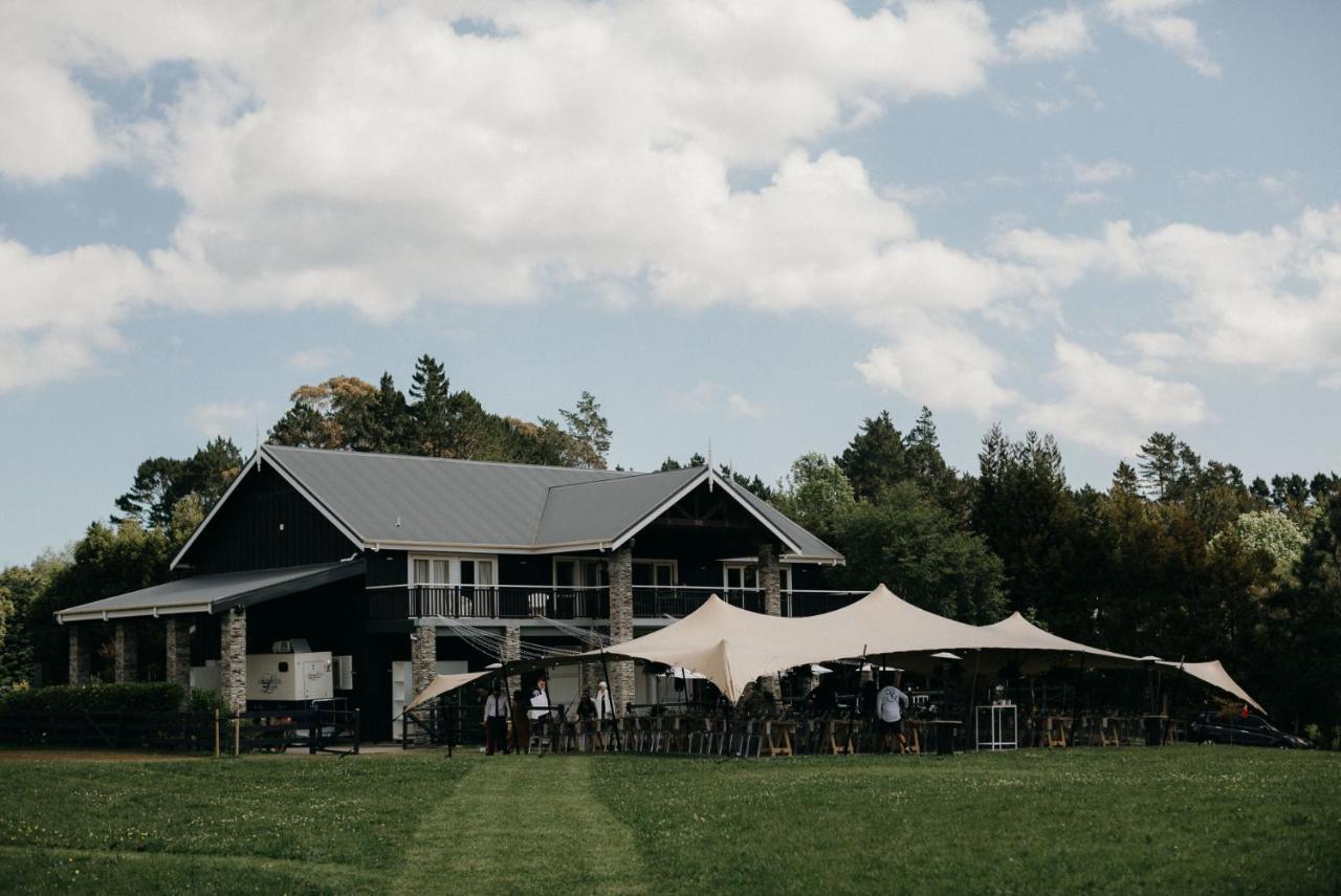 Hus - Boutique Venue & Accommodation Riverhead Bagian luar foto
